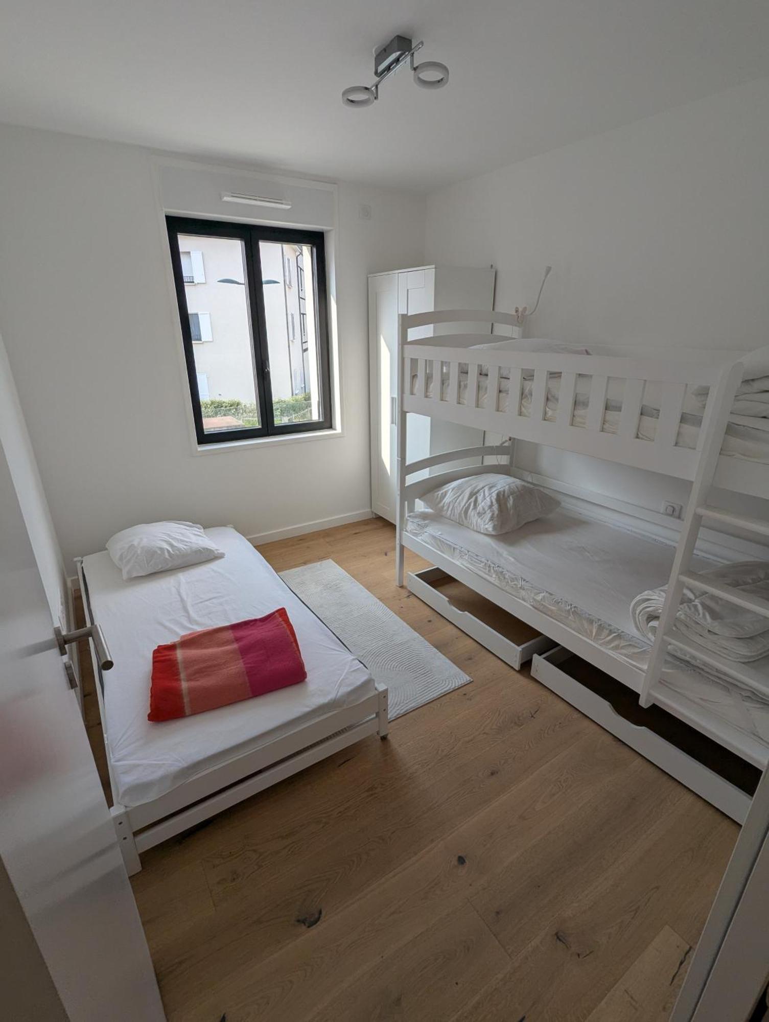 Evasion Plage - Appartement Lumineux Plein Centre Et 150M Plage Нёфшатель-Ардло Экстерьер фото